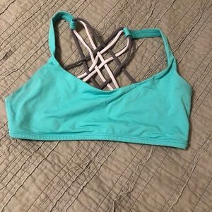 Lululemon free to be wild sports bra size 10